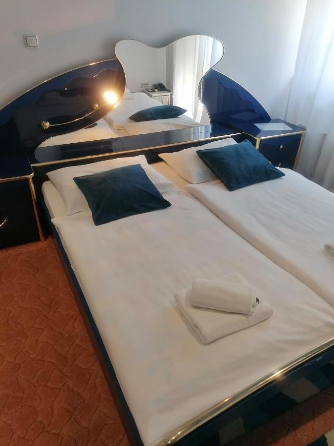 Hotel Garny Pleso 大戈里察 外观 照片