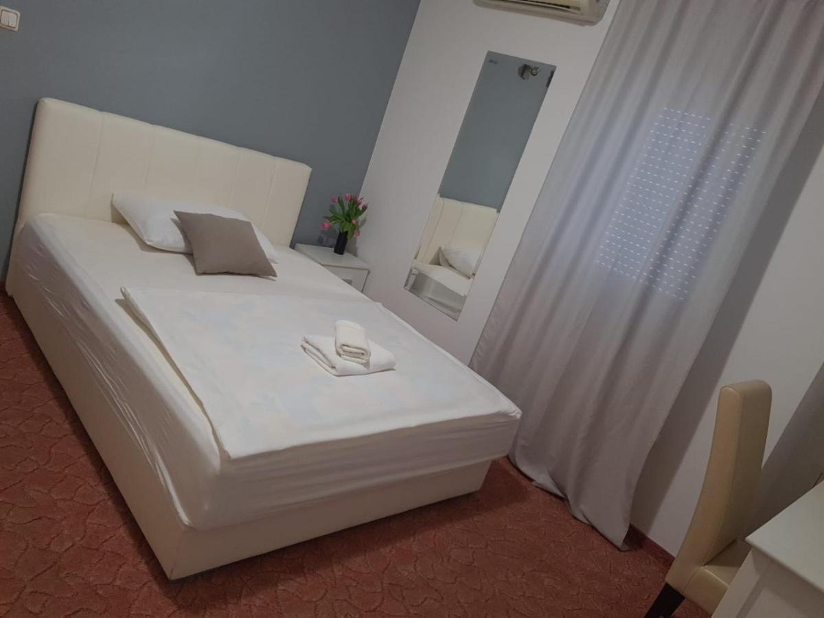 Hotel Garny Pleso 大戈里察 外观 照片