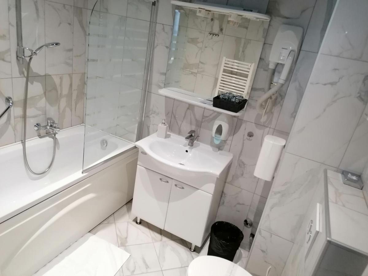 Hotel Garny Pleso 大戈里察 外观 照片