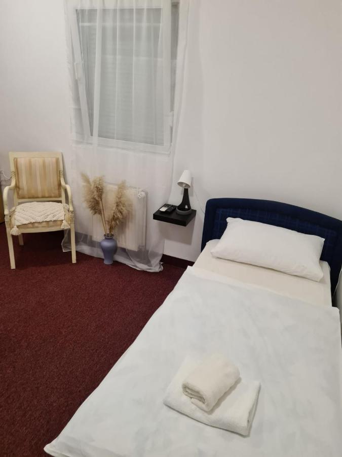 Hotel Garny Pleso 大戈里察 外观 照片