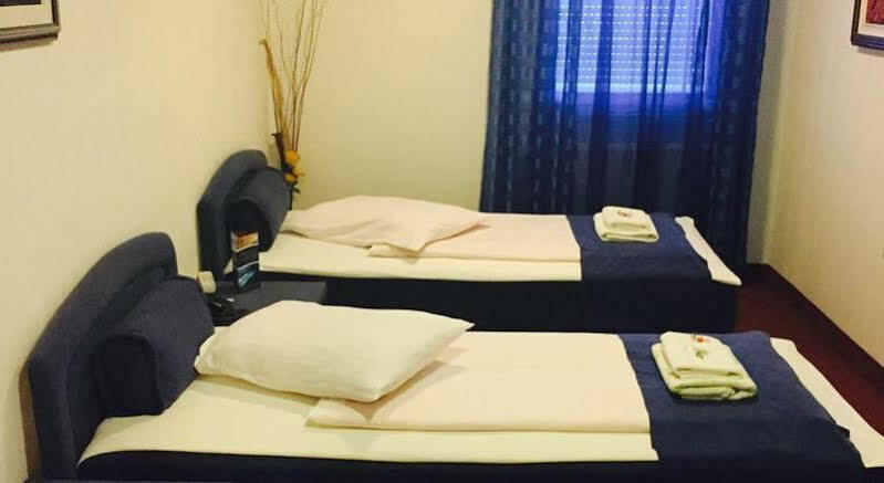 Hotel Garny Pleso 大戈里察 外观 照片